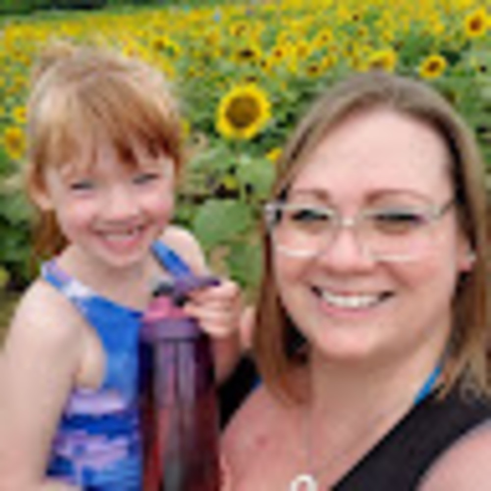 Meet your Posher, Jennifer